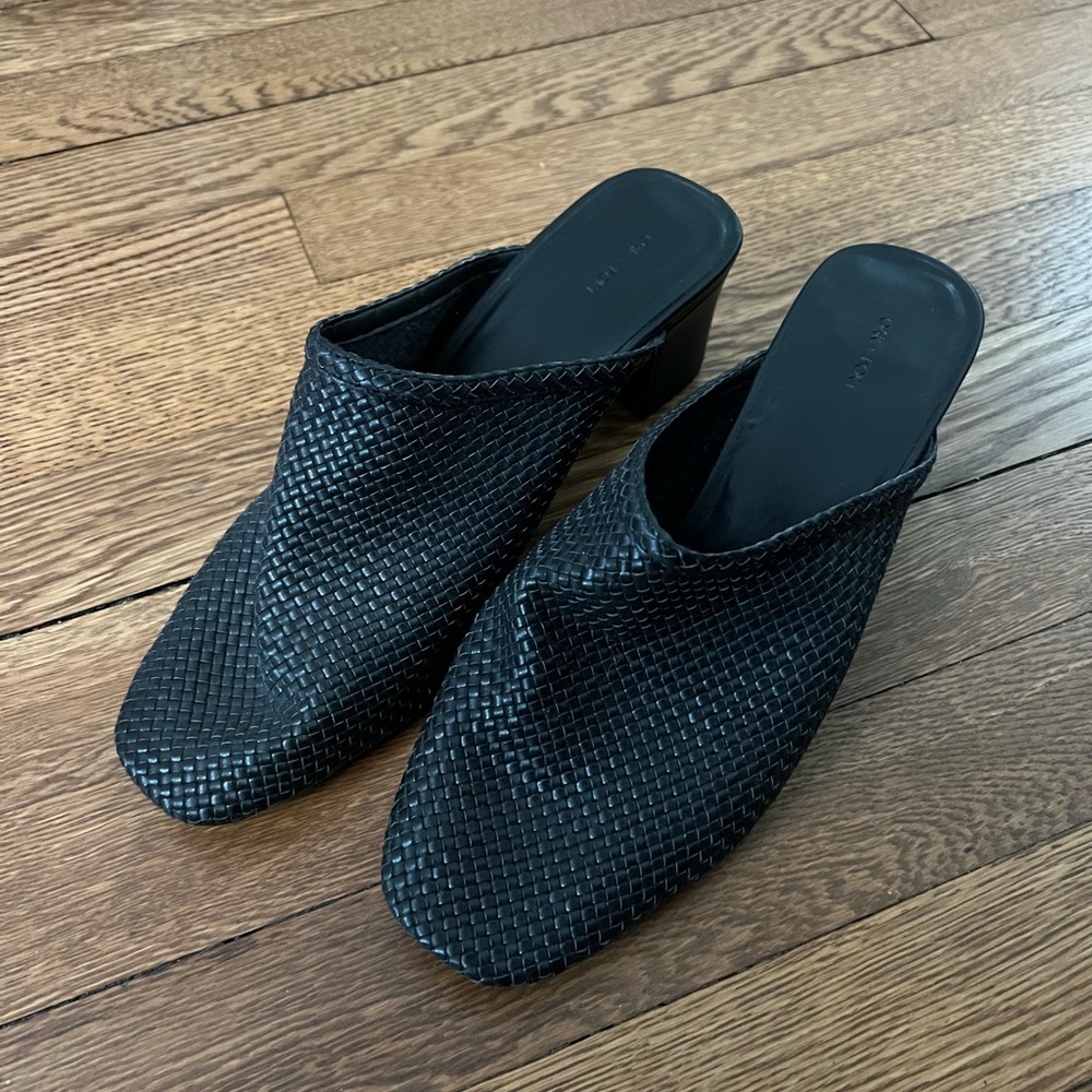 OAK + FORT Black Textured Slip-Ons
